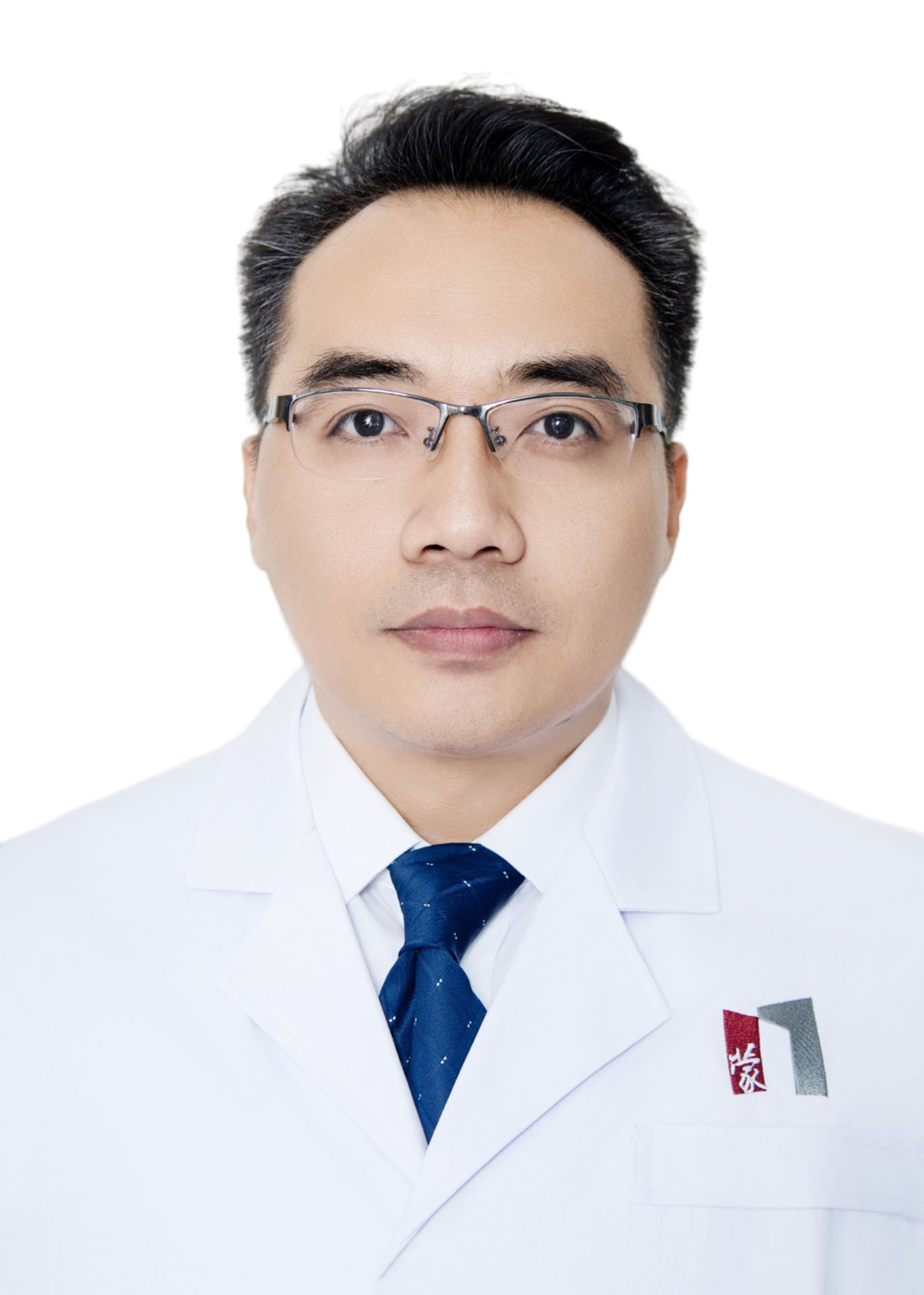 李伟